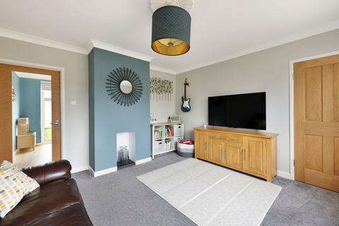 10 Peel Close, Charlton Kings, Cheltenham, GL53 8QH