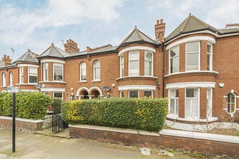 2 bedroom maisonette for sale, Burnbury Road, London SW12