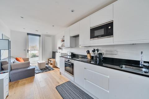 1 bedroom apartment for sale, South End, Croydon