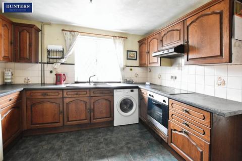 3 bedroom semi-detached house for sale, St. Lawrence Road, Scunthorpe