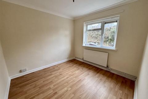 17 Bethel Road, Lower Cwmtwrch, Swansea, SA9 2PS