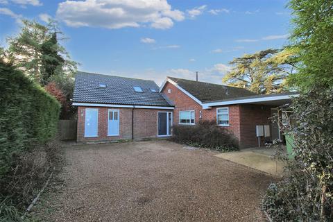 4 bedroom chalet for sale, Harford Manor Close, Norwich