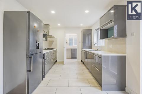 3 Woodland Walk, Epsom, KT19 9FH