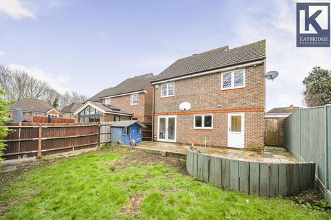 3 Woodland Walk, Epsom, KT19 9FH