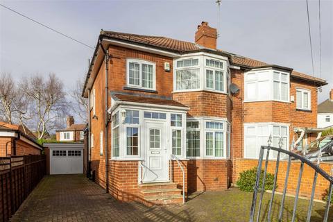 3 bedroom semi-detached house for sale, The Avenue, Leeds LS17