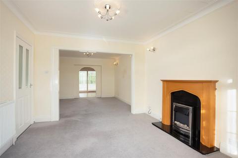 3 bedroom semi-detached house for sale, The Avenue, Leeds LS17