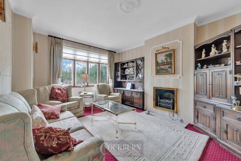 22 West Hallowes, London, SE9 4EX