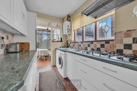 22 West Hallowes, London, SE9 4EX