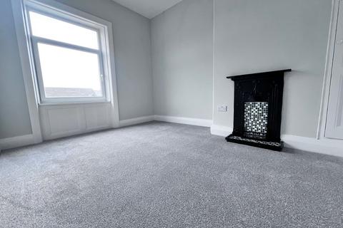 107 Broad Oak, Linthwaite, Huddersfield, HD7 5TE