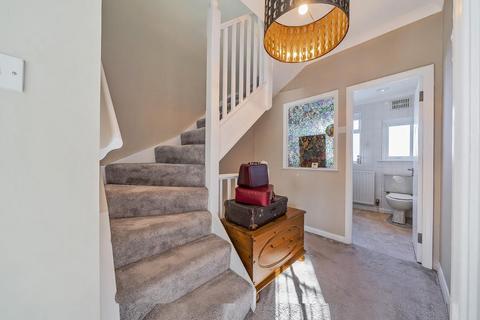 59 Westhurst Drive, Chislehurst, BR7 6HS