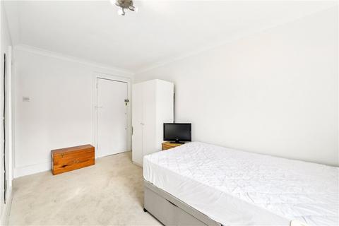 Studio to rent, Redcliffe Gardens, London, SW10