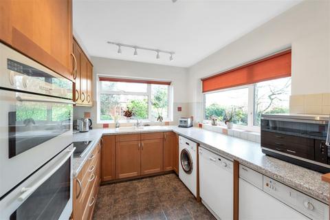undefined, Shepherds Way, Harpenden