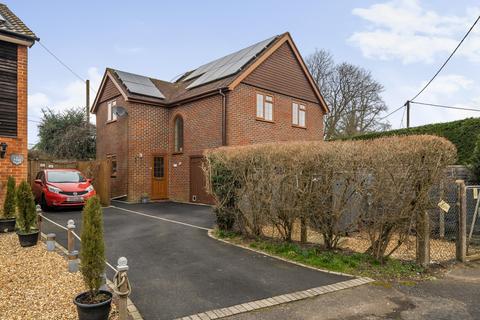 4 bedroom detached house for sale, Kingsley, cul de sac location