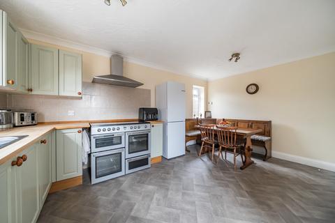 undefined, Kingsley, cul de sac location