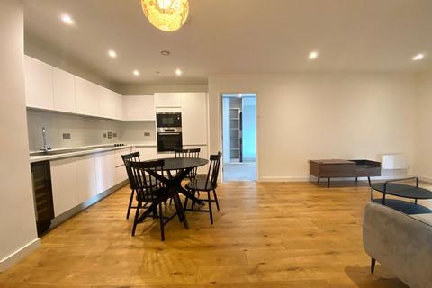 2 bedroom apartment to rent, Axium, 40 Windmill Street, B1