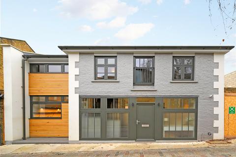 4 bedroom terraced house for sale, Camden Mews, Camden Town, London, NW1