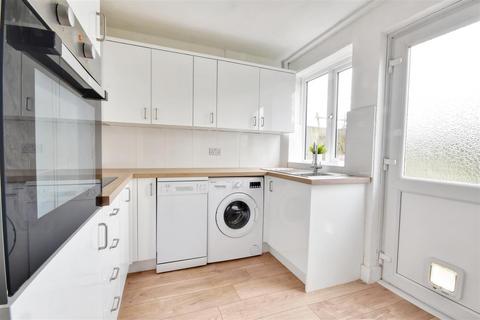 3 bedroom house for sale, Kings Avenue, Rye