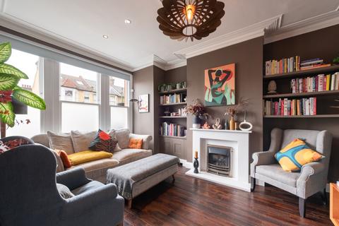 4 bedroom terraced house for sale, Twickenham Road, Leytonstone, London, E11 4BH