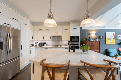 188 Twickenham Road, London, E11 4BH