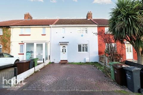 3 bedroom terraced house for sale, Crescent Road, Dagenham