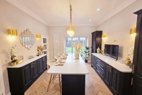 undefined, St. Mary Street, Risca NP11