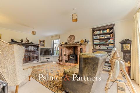 4 bedroom detached house for sale, Warren Avenue, Saxmundham, Suffolk, IP17