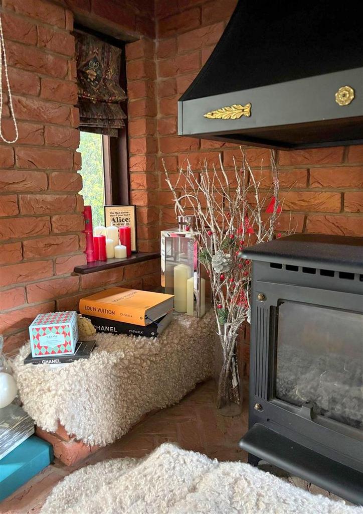 Fireplace.jpg