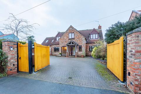 5 bedroom detached house for sale, Main Street, York YO42