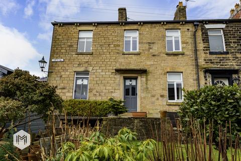 4 bedroom semi-detached house for sale, Bazley Street, Bolton, Greater Manchester, BL1 7NE