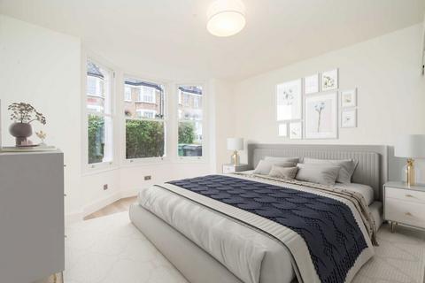 2 bedroom flat for sale, Sumatra Road, London NW6