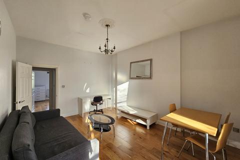 2 bedroom apartment to rent, Sutherland Avenue, Bayswater, Queensway W9