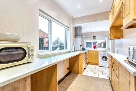 3 bedroom semi-detached house for sale, Chelmsford Avenue, Grimsby, Lincolnshire, DN34 5BZ