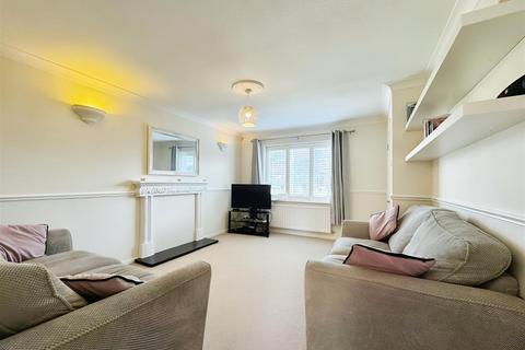 3 Appledore Close, Hull, HU9 1PZ