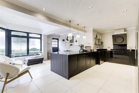 5 bedroom detached house for sale, Main Street, Woodborough NG14
