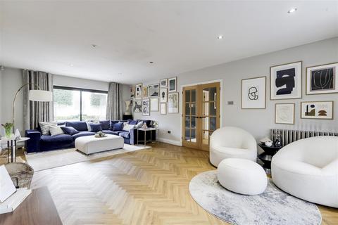 5 bedroom detached house for sale, Main Street, Woodborough NG14