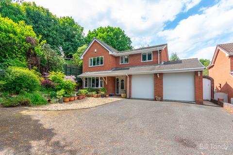 12 Cort Drive, Burntwood, WS7 9LW