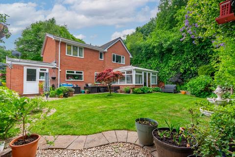 12 Cort Drive, Burntwood, WS7 9LW