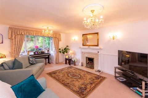 12 Cort Drive, Burntwood, WS7 9LW