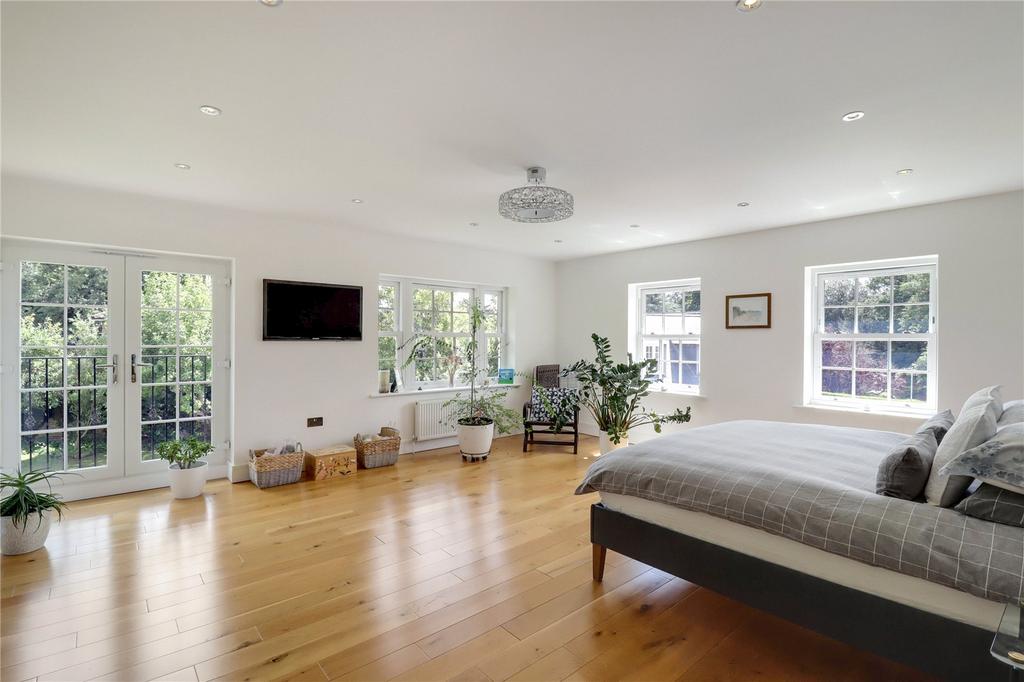 Principal Bedroom