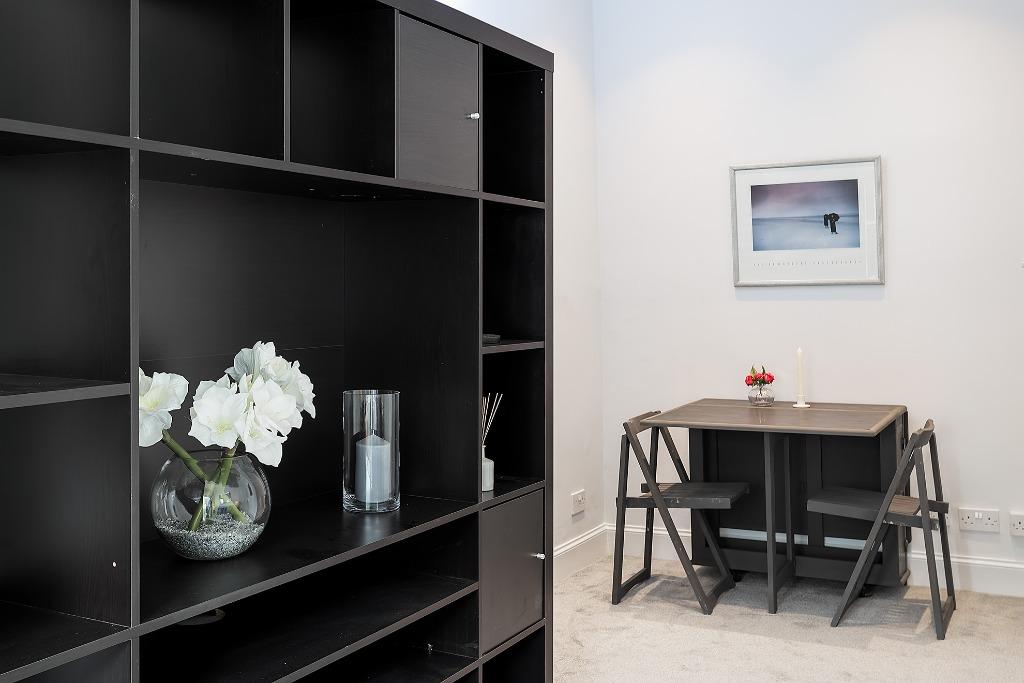 Apartment in Edinburgh - View 3