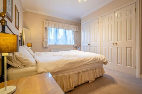 2 bedroom apartment for sale, Earls House, Windsor