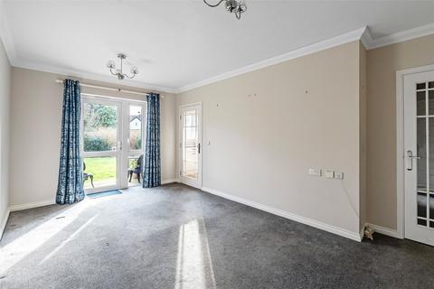 1 bedroom retirement property for sale, Kingston Avenue, Leatherhead, Surrey, KT22