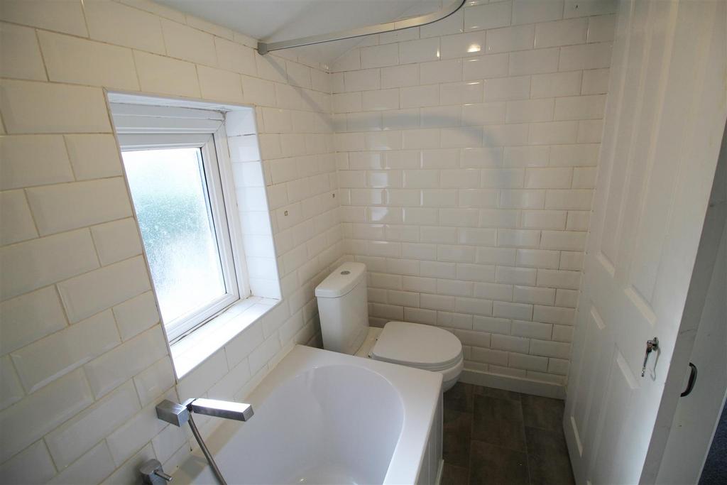 Bathroom,.jpg