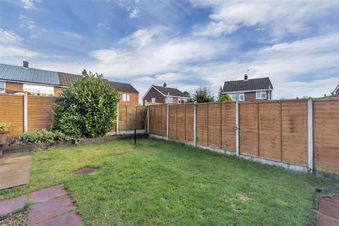 4 bedroom semi-detached house for sale, Baytree Avenue, St. Martins, Oswestry, SY11