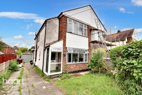 3 bedroom semi-detached house for sale, Kents Hill Road, Benfleet