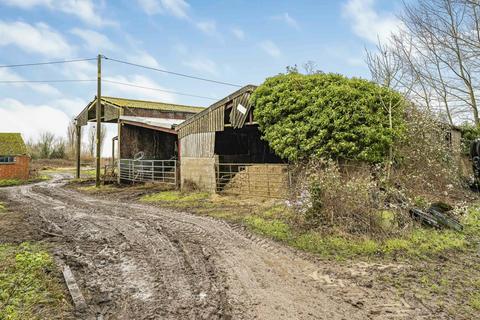 4 bedroom farm house for sale, Ludgershall