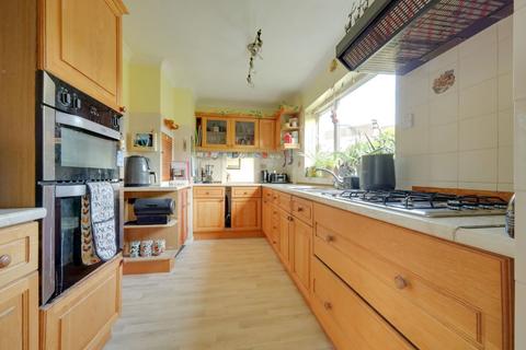 3 bedroom detached house for sale, Inholmes Close, Burgess Hill, RH15