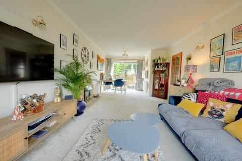 undefined, Inholmes Close, Burgess Hill, RH15
