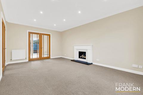 11 Hadrian Drive, Baston, Peterborough, PE6 9PP