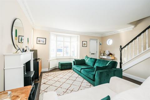 49 Hawkdene, London, E4 7PF